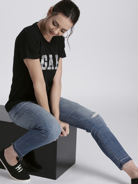 

GAPWomen's Logo Graphic Crewneck T-Shirt, Black