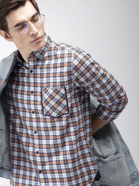 

Harvard Men White & Blue Regular Fit Checked Casual Shirt