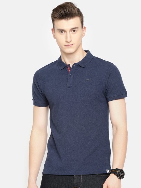 

Lee Men Navy Blue Solid Polo Collar T-shirt