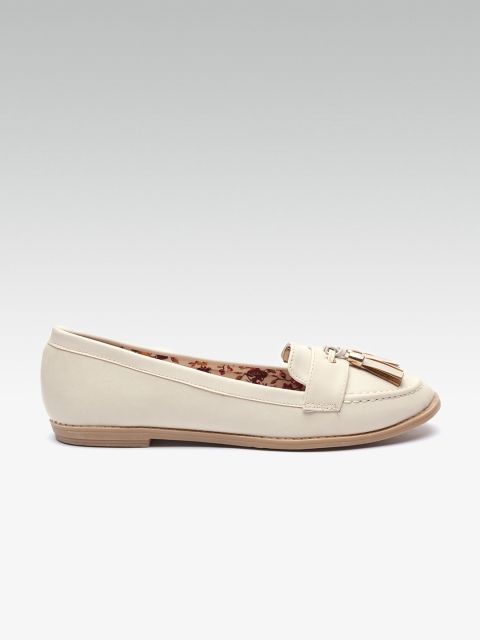 

ELLE Women Beige TassELLEd Ballerinas