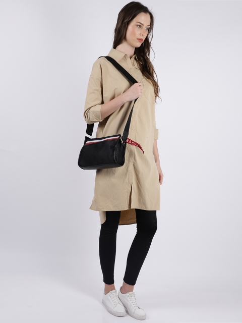 

Tommy Hilfiger Black Textured Sling Bag