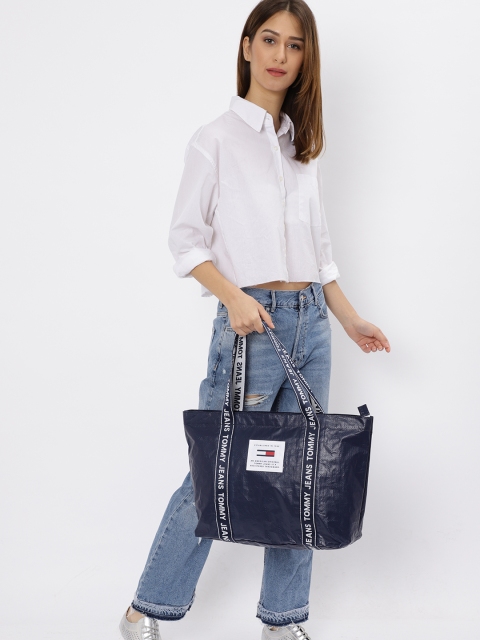 

Tommy Hilfiger Blue Solid Tote Bag