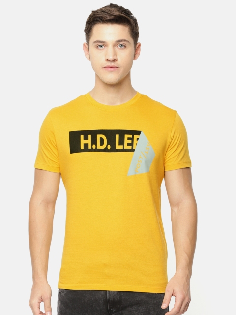 

Lee Men Yellow Printed Round Neck T-shirt