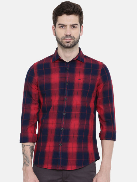 

Lee Men Red & Navy Blue Slim Fit Checked Casual Shirt