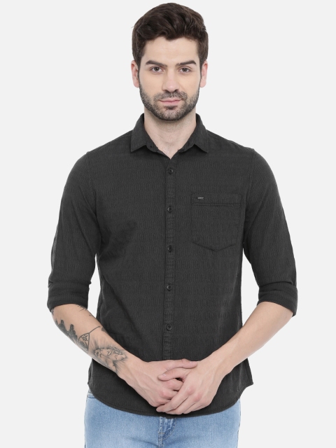 

Lee Men Grey Slim Fit Solid Casual Shirt