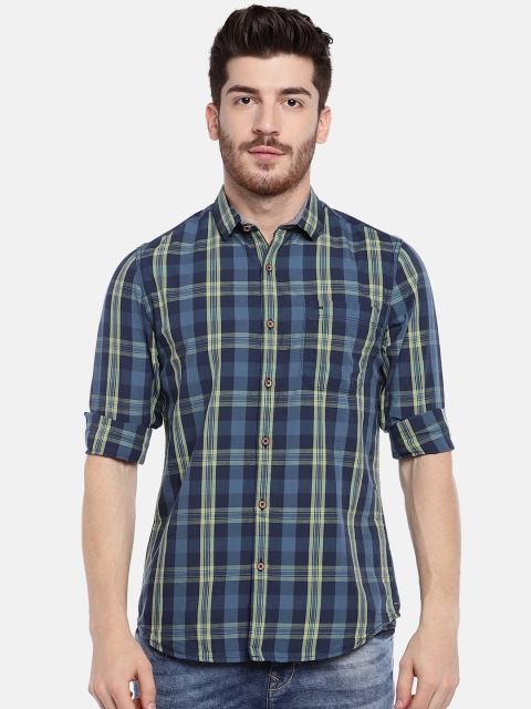 

Lee Men Blue & Green Slim Fit Checked Casual Shirt