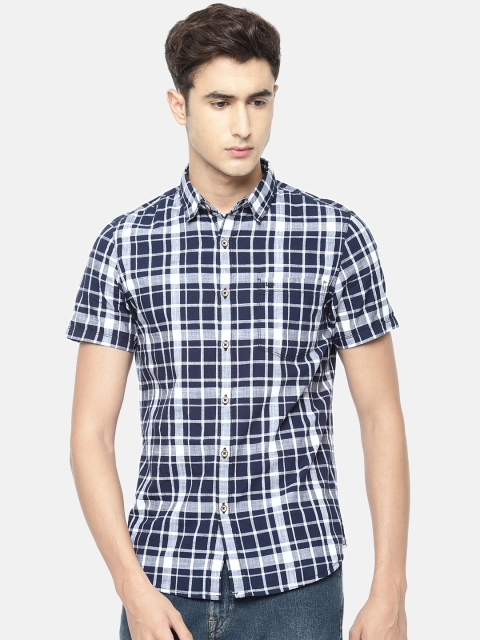 

Lee Men Navy Blue & White Slim Fit Checked Casual Shirt