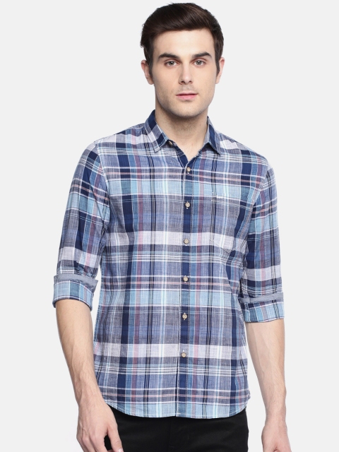 

Lee Men Blue Slim Fit Checked Casual Shirt