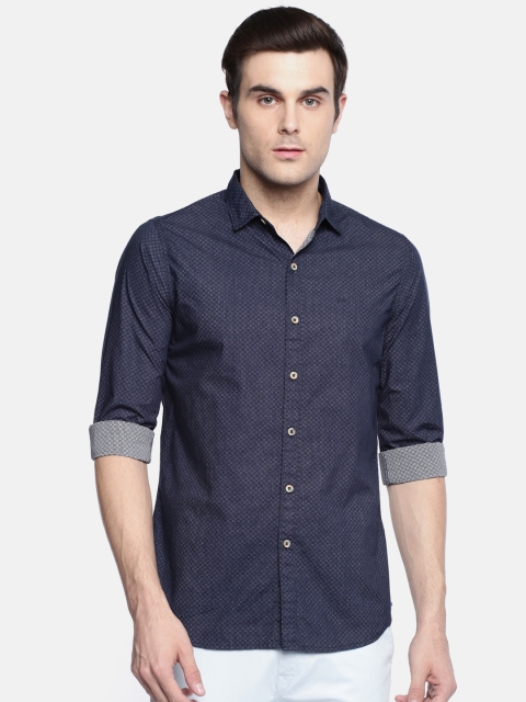 

Lee Men Navy Blue Slim Fit Checked Casual Shirt