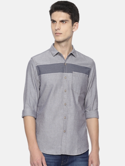 

Lee Men Blue & Grey Slim Fit Striped Casual Shirt