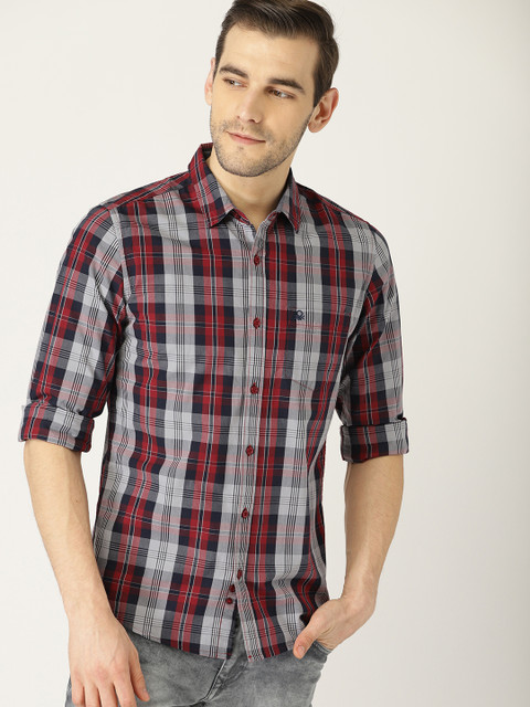 

United Colors of Benetton Men Navy Blue & Red Regular Fit Checked Casual Shirt