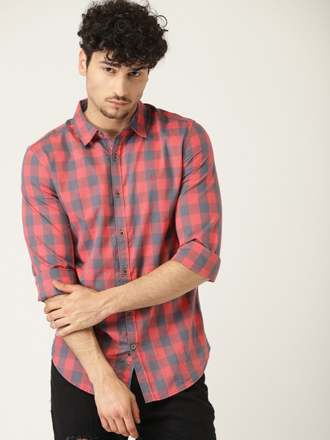 

United Colors of Benetton Men Grey & Coral Pink Regular Fit Checked Casual Shirt