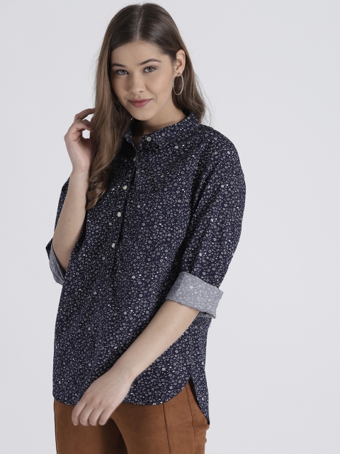 

GAP Women's Boyfriend Popover Shirt, Navy blue