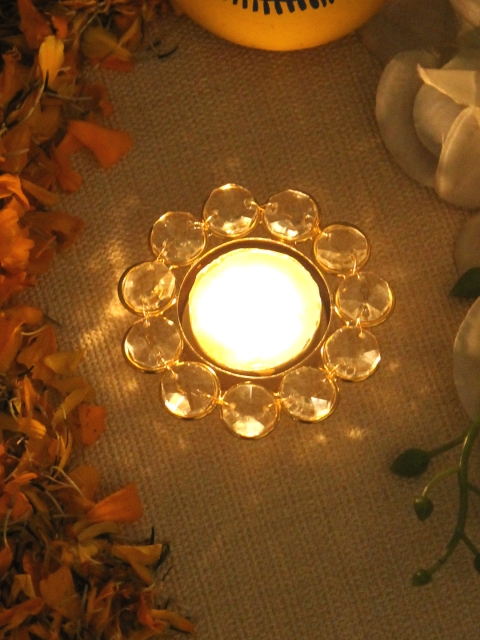 

Home Sparkle Gold-Toned Mild Steel Tealight Candle Holder