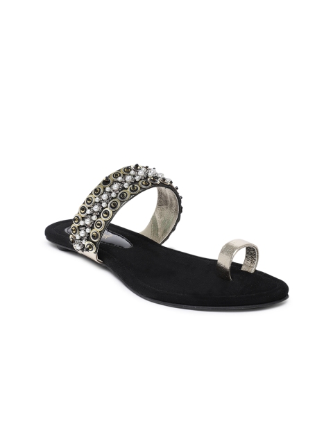 

Catwalk Women Gold-Toned Embellished One Toe Flats