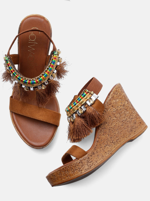 

Catwalk Women Brown Embellished Solid Heels