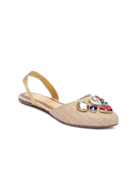 

Catwalk Women Beige Embellished Woven Design Flats