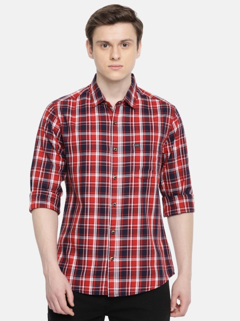 

The Indian Garage Co Men Red & Navy Blue Slim Fit Checked Casual Shirt