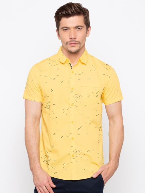 

SPYKAR Men Yellow Slim Fit Printed Casual Shirt