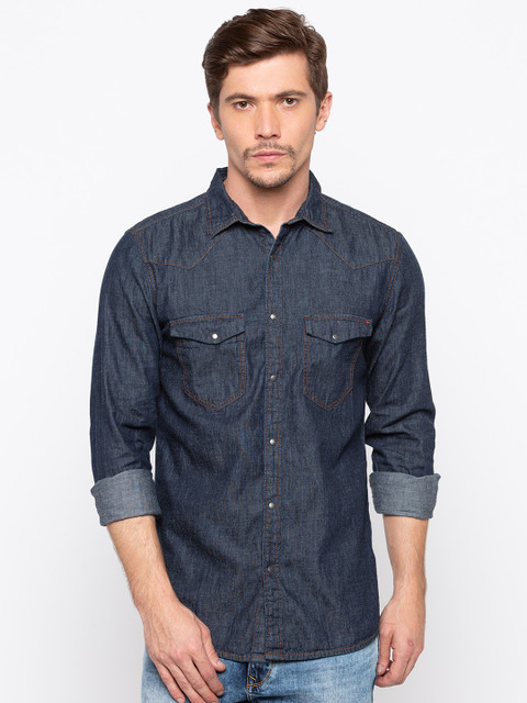 

SPYKAR Men Blue Chambray Slim Fit Solid Casual Shirt