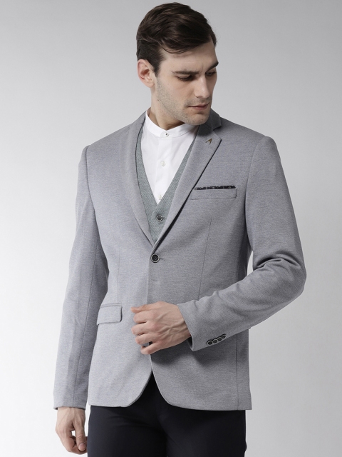 

Arrow Men Grey & Navy Blue Self Design Zero Calorie Fit Blazer with Waistcoat