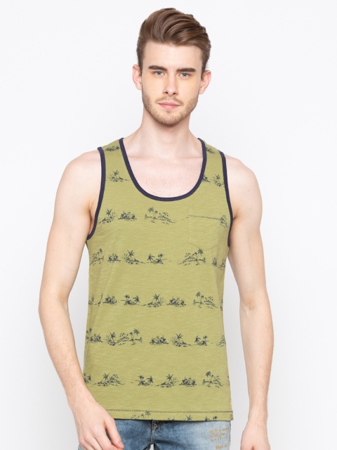 

SPYKAR Men Olive Green Printed Scoop Neck T-shirt