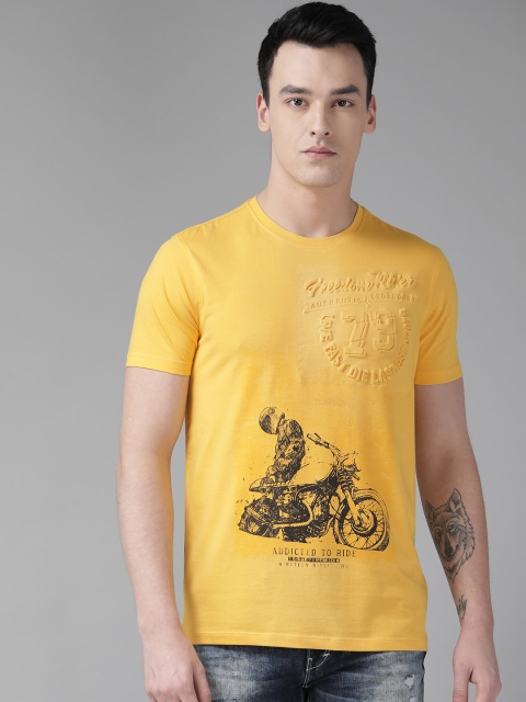 

SPYKAR Men Yellow & Black Printed Round Neck T-shirt