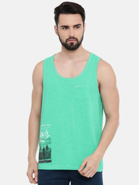 

SPYKAR Men Green Printed Scoop Neck Pure Cotton T-shirt