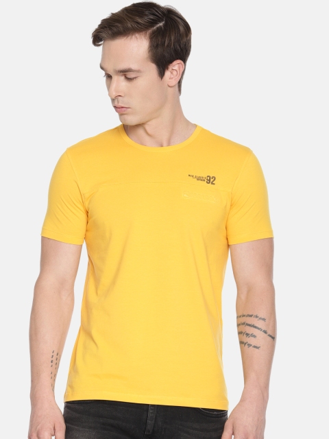 

SPYKAR Men Yellow Solid Round Neck T-shirt