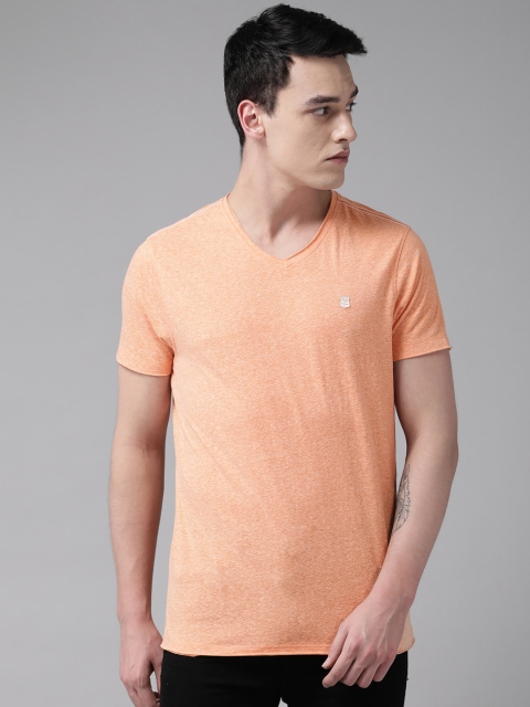 

SPYKAR Men Orange Solid V-Neck T-shirt