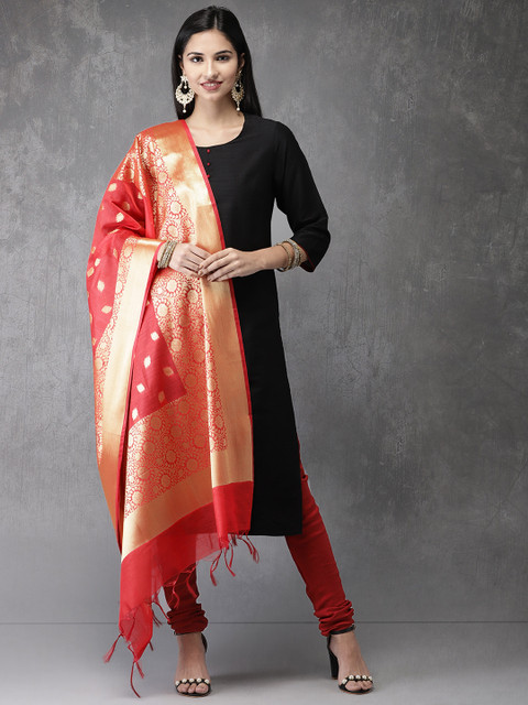 

Anouk Women Black & Maroon Solid Kurta with Churidar & Dupatta