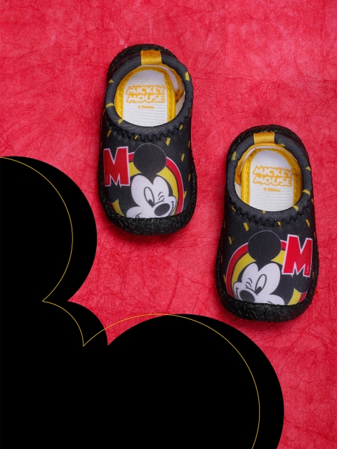 

Disney Boys Black Mickey Printed Slip-On Sneakers