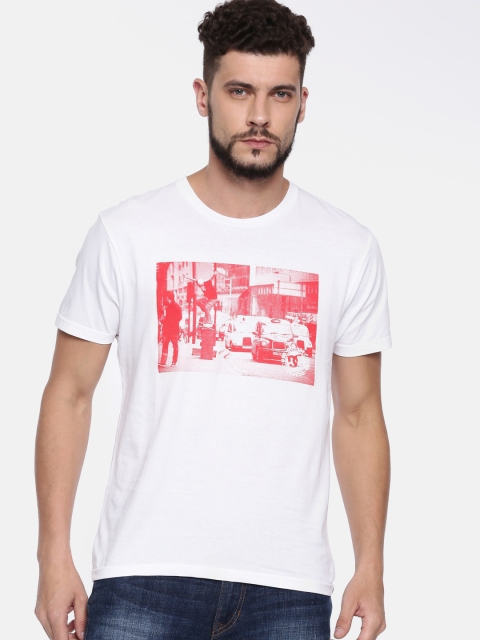 

DC Men White Printed Round Neck T-shirt