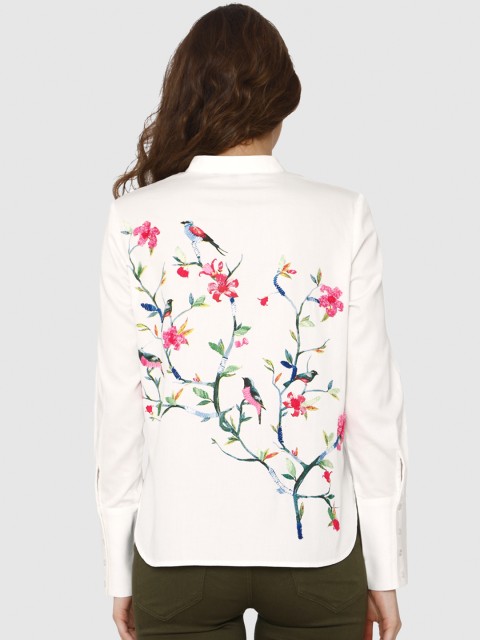 

Vero Moda Women White Regular Fit Embroided Casual Shirt