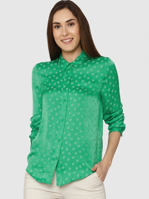 

Vero Moda Women Green Regular Fit Printed Casual Shirt