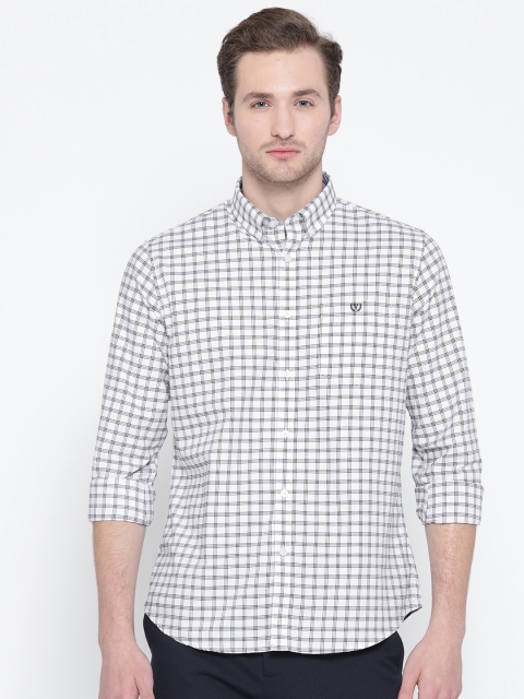 

Van Heusen Sport Men White & Black Slim Fit Checked Casual Shirt