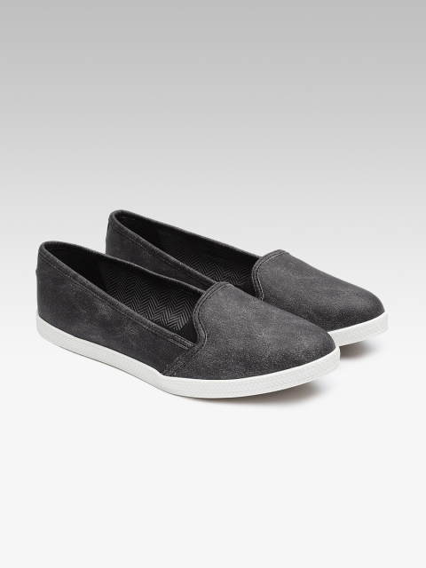 

Carlton London Women Black Slip-On Sneakers