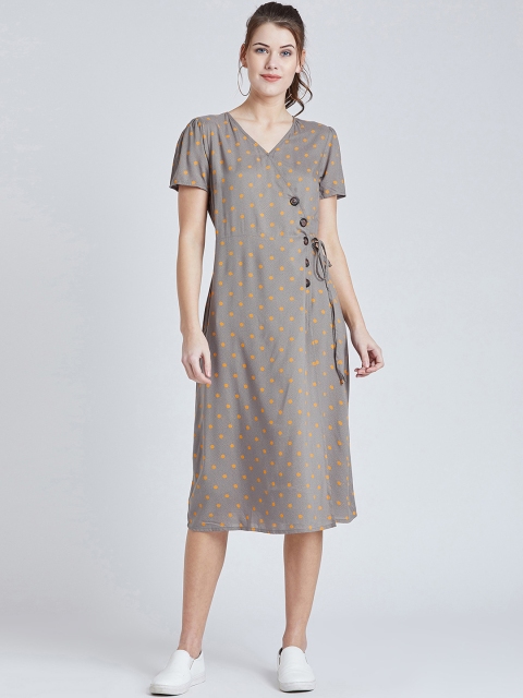 

Marie Claire Women Grey Printed Wrap Dress