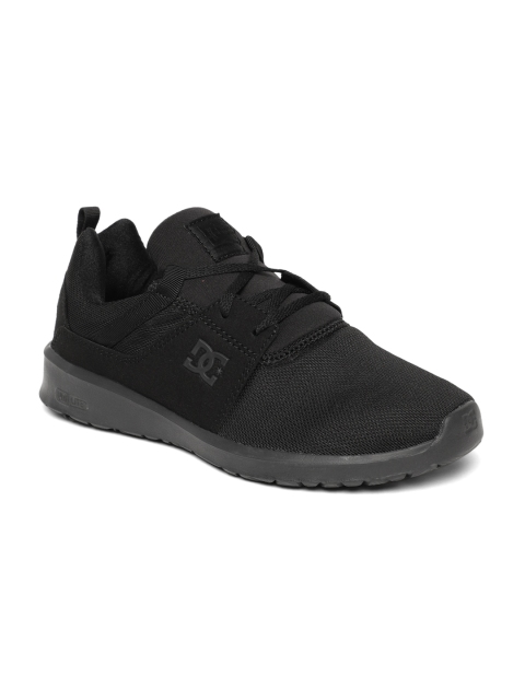 

DC Men Black HEATHROW Sneakers