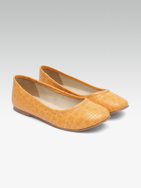 

Carlton London Women Mustard Yellow Textured Ballerinas