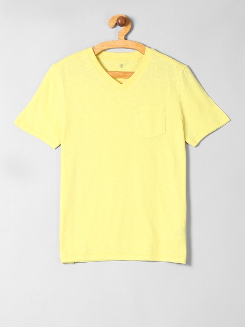 

GAP Boys Yellow Solid Pocket Short Sleeve T-Shirt