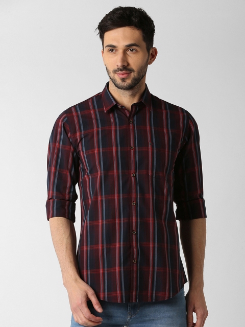 

Peter England Casuals Men Red Slim Fit Checked Casual Shirt