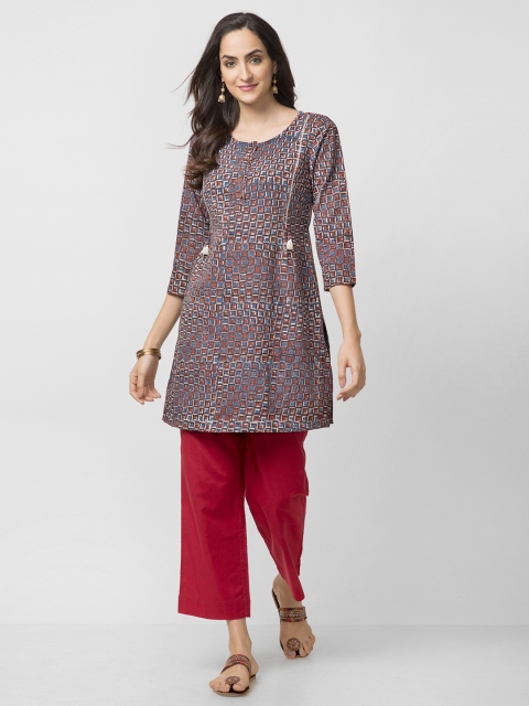 

Fabindia Navy Blue & Maroon Handblock Print Tunic
