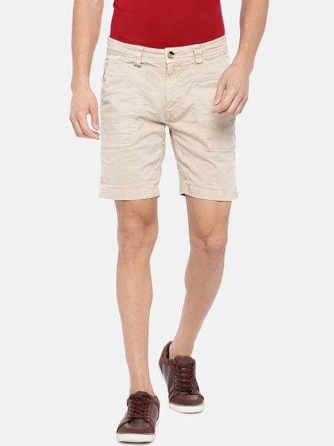 

Wildcraft Men Beige Solid Shorts