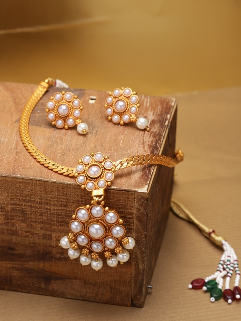 

damani Gold-Toned & White Beaded Jewellery Set