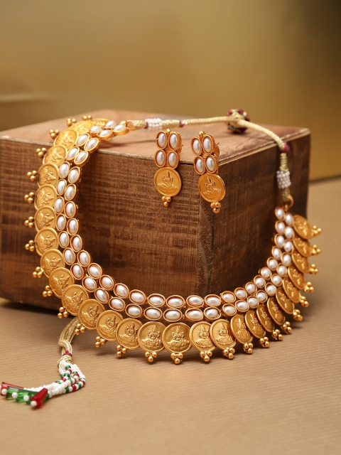 

damani Gold-Toned & White Beaded Temple Jewellery Set