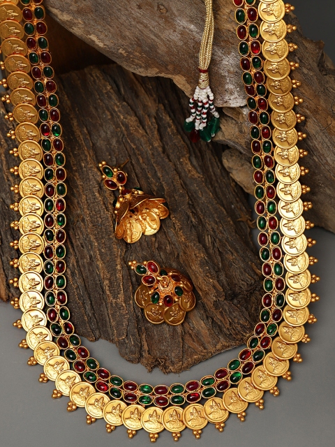 

damani Gold-Toned & Maroon Stone-Studded Temple Jewellery Set
