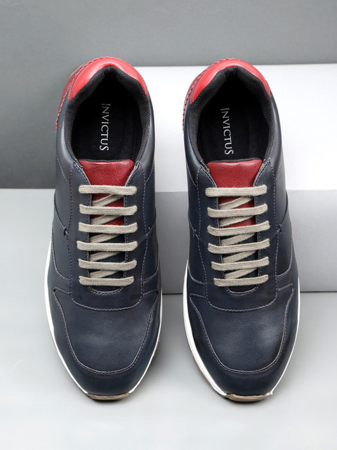 

INVICTUS Men Navy Blue & Maroon Colourblocked Sneakers
