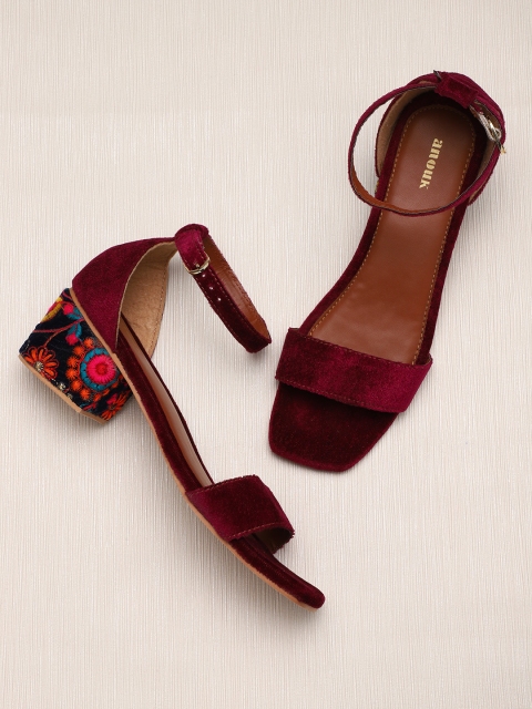 

Anouk Women Burgundy Solid Sandals