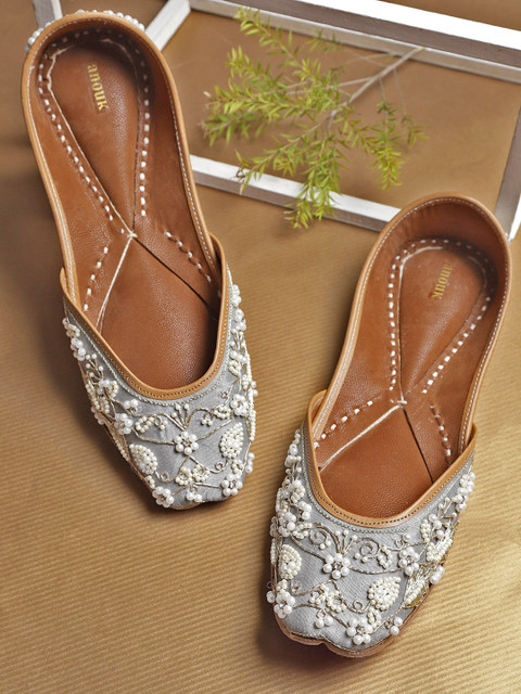 

Anouk Women Grey & Off-White Embellished Mojaris